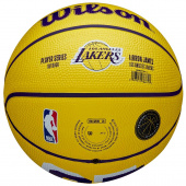 LeBron - Lakers Koripallo (3)