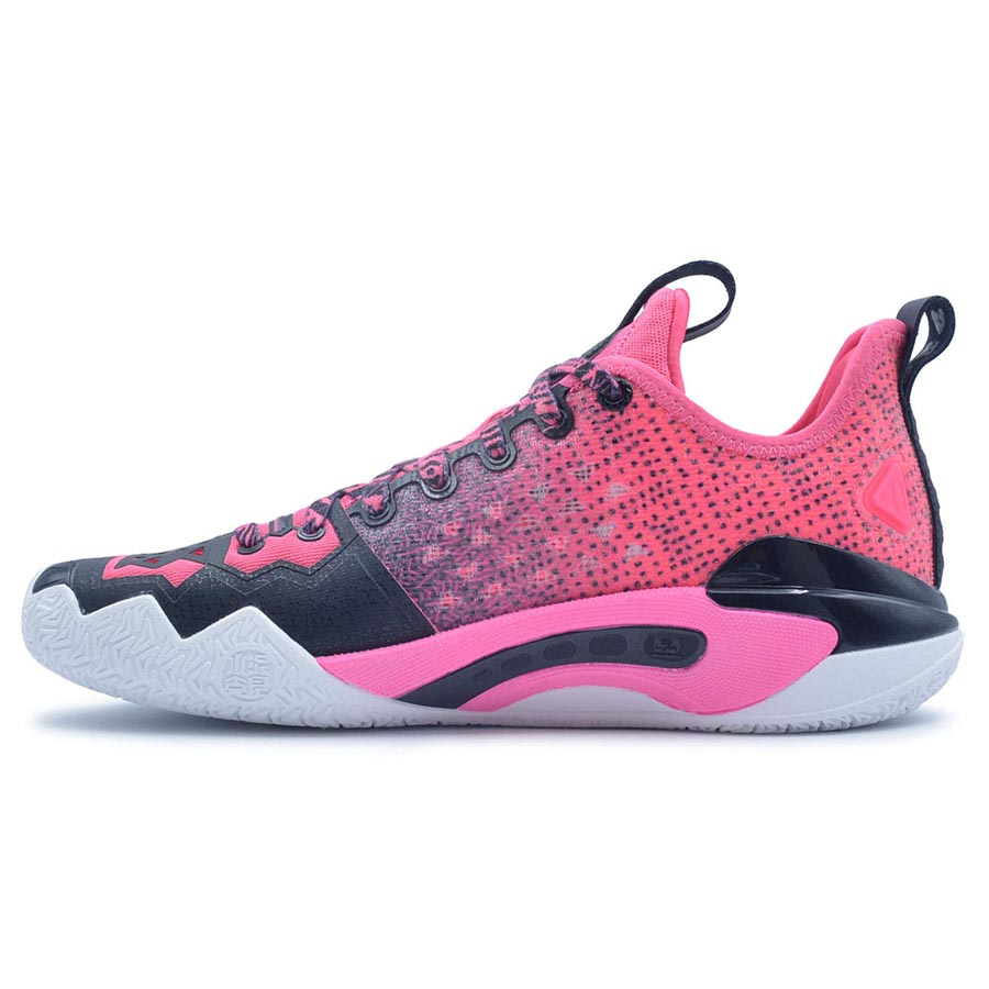 Kyrie Irving Shock Wave 5.0 Pro Koripallokeng�t