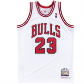 Bulls-Jordan Authentic Swingman 97-98 Pelipaita Bulls-Jordan Authentic Swingman 97-98 Pelipaita