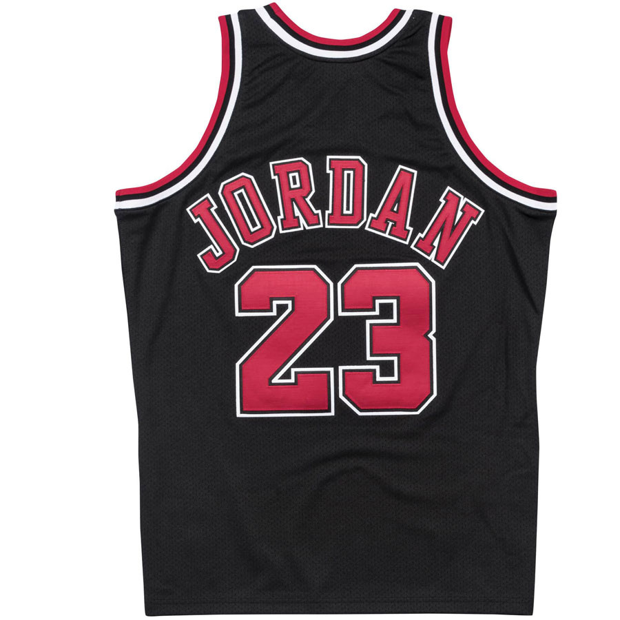 Bulls-Jordan Authentic Swingman 97-98 Pelipaita
