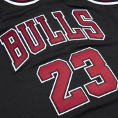 Bulls-Jordan Authentic Swingman 97-98 Pelipaita