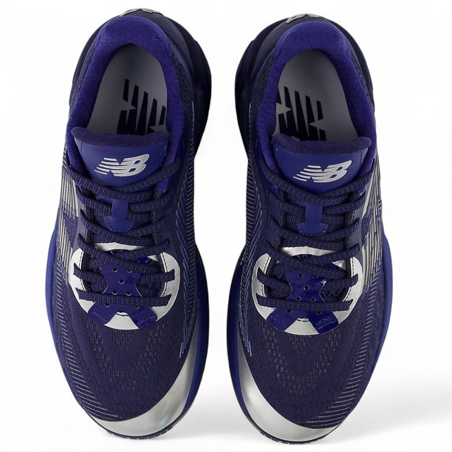 Two WXY V5 Koripallokeng�t