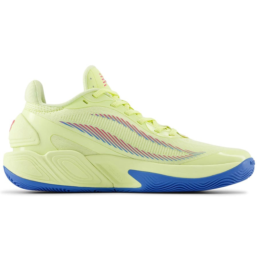 Two WXY V5 Koripallokeng�t