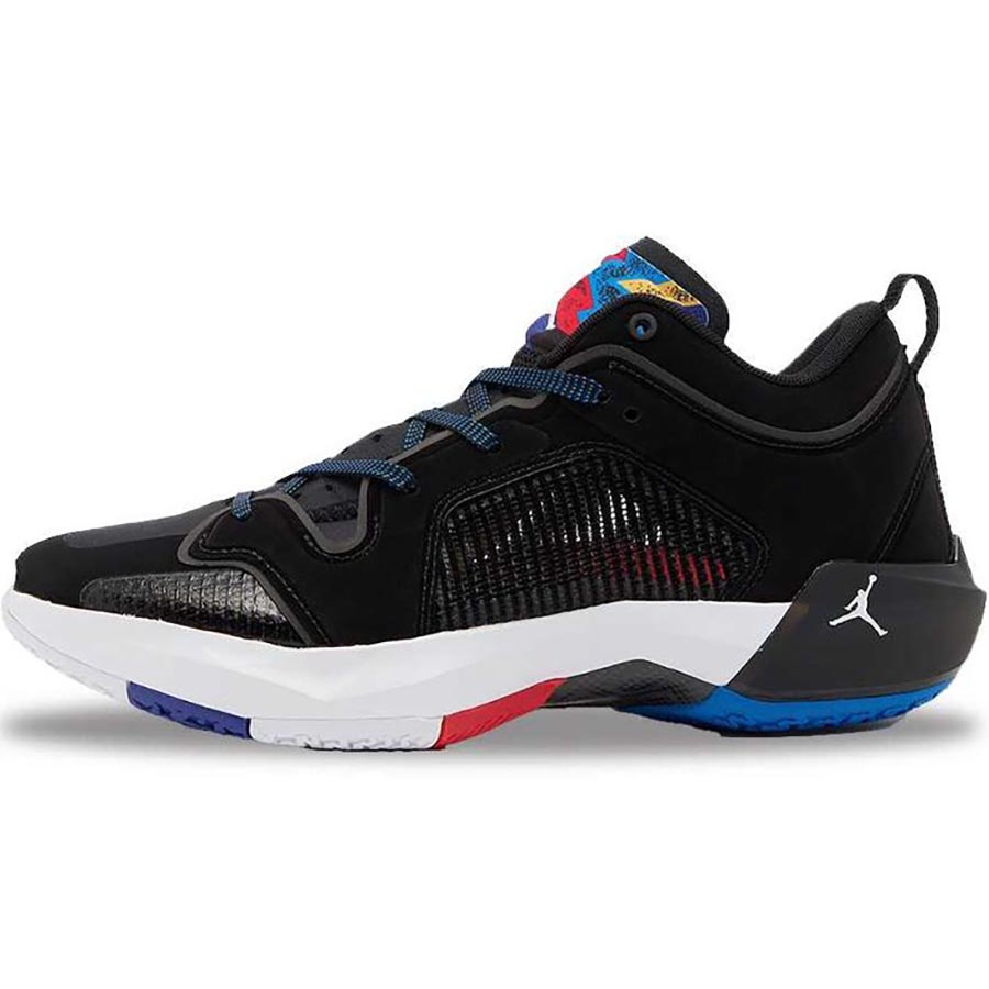 Air Jordan XXXVII Low Koripallokeng�t