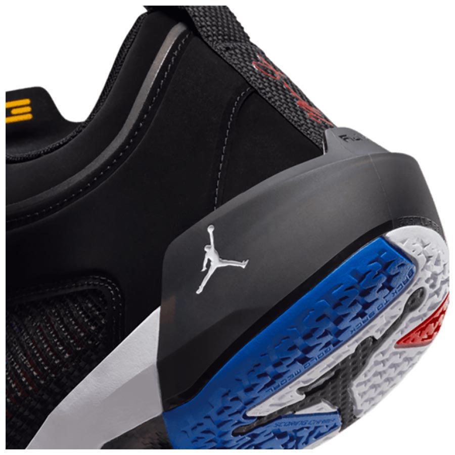 Air Jordan XXXVII Low Koripallokeng�t