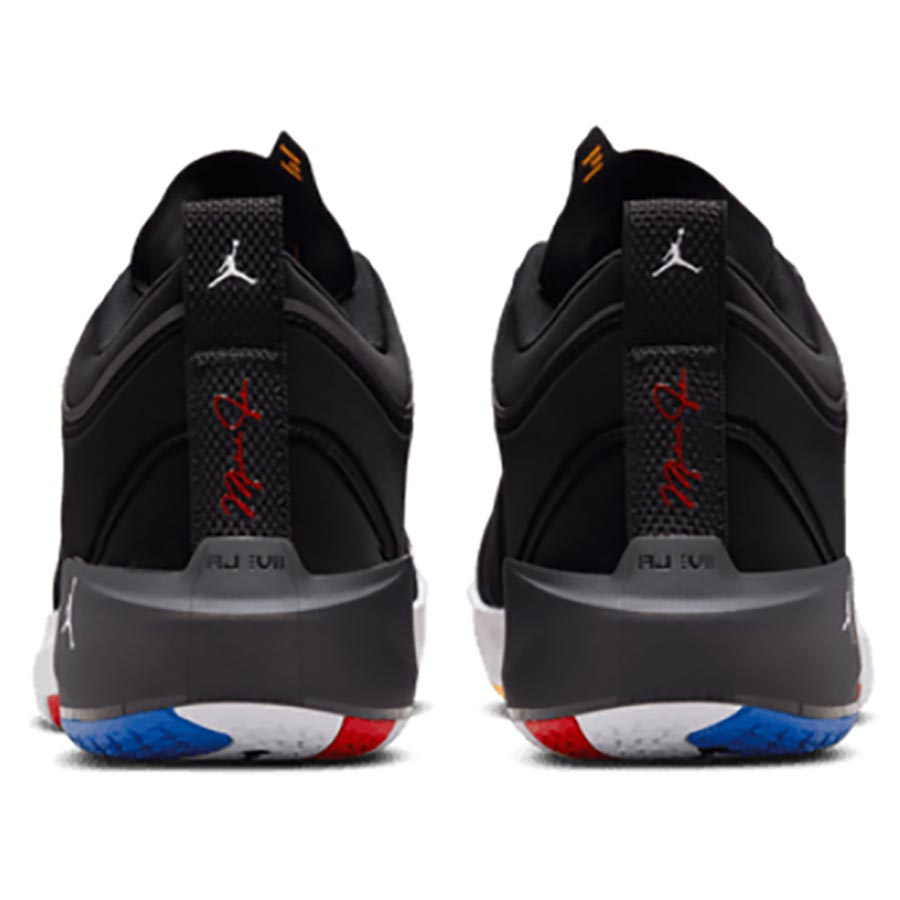 Air Jordan XXXVII Low Koripallokeng�t