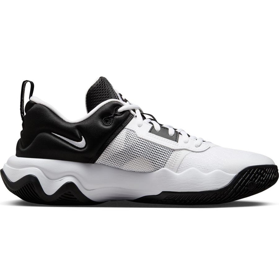 Giannis Immortality 3 Koripallokeng�t