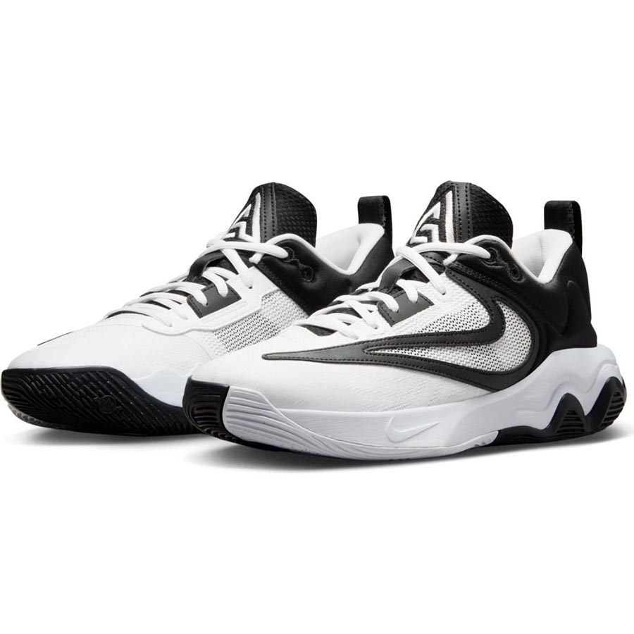 Giannis Immortality 3 Koripallokeng�t