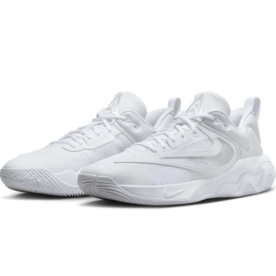 Giannis Immortality 3 Koripallokeng�t