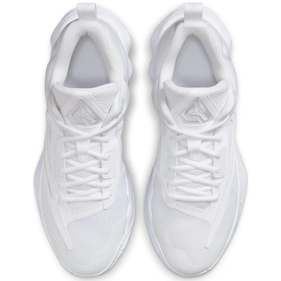 Giannis Immortality 3 Koripallokeng�t