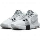 LeBron Witness 8 Koripallokengät LeBron Witness 8 Koripallokengät