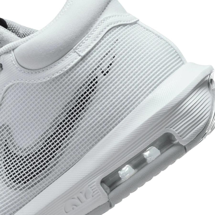 LeBron Witness 8 Koripallokeng�t