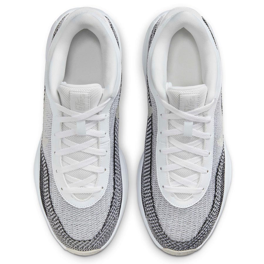 Nike G.T. Hustle Academy Koripallokeng�t