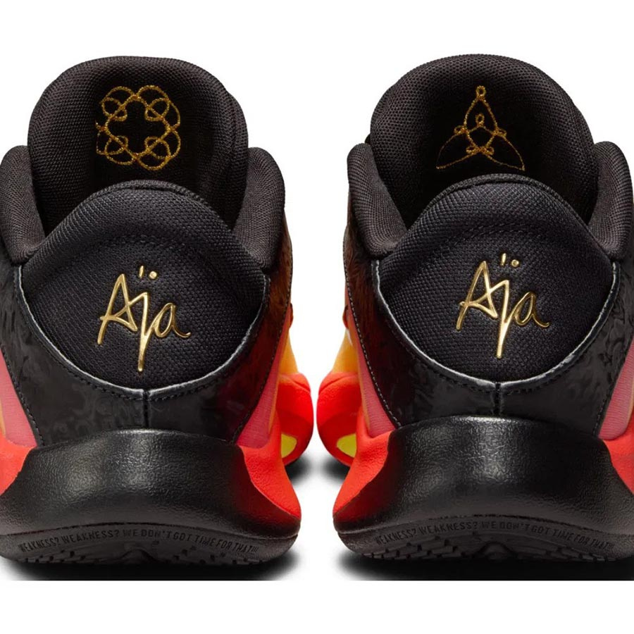 Nike A One ASW Koripallokeng�t Naistet